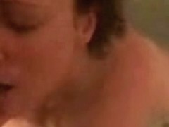 Homemade oral porn video recorded while having a bath