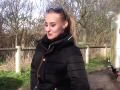 Helena 25 Ans Passionnee D Equitation P1