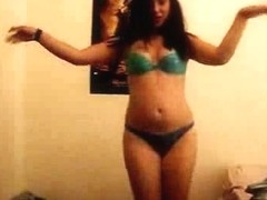 beautiful teen dances and strips porno