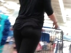 I couldnt believe what this chick did when she looked behind her and saw me standing there... Watc.