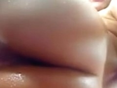 Horny webcam slut fingers her sweet twat