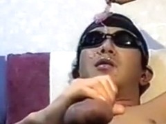 Asain Boy Loves To Eat Cum