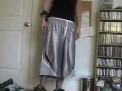 Sagger Skater Lad Messed Up Dance