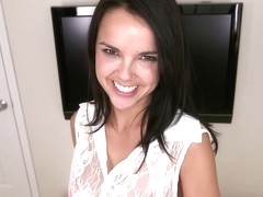 Dillion Harper knows how to use her mouth