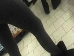 Teen in Leggings Leggins Hot Ass