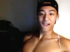 Fit Asian with Nice Smile Show ass 2018 09 30