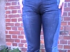 Wieder in die Jeans gepisst two