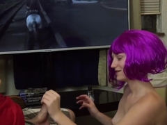 18 y/o Girl Gives an Amazing Blowjob While He Plays Red Dead Redemption 2