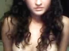Webcam masturbation from a hot naked brunette