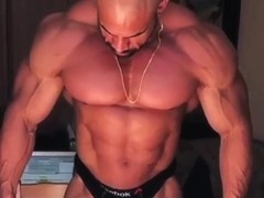 MUSCLEGOD MUSCLE SHOW OFF WORSHIP COCK