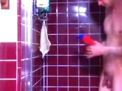 Duder Showering on Cam