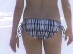 hot sexy teen beach voyeur jiggly ass 1