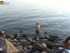 Secret tape of girlfriend's naked swimming