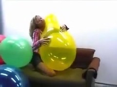 Huge 24 balloons getting popped