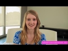 Teen blonde Summer Carter fingers her juicy pussy