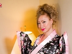 Kimono Kamasaki - TGirlJapan