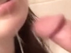Fascinating oral pleasure in the shower