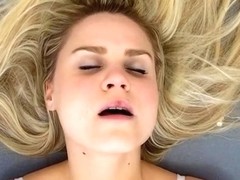 Gorgeous girl gets fucked in amateur porn video