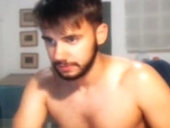 Sexy guy cums on cam