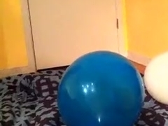Playing 16'' balloons