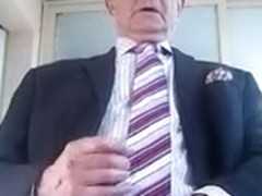 BRANLE EN SUIT CRAVATE ET PLUS (230)