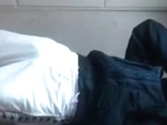 Soccer lad doing abds for his Slaver