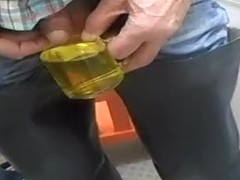 nlboots - waders jeans urinate