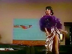 Retro T-Girl Hawt Dance