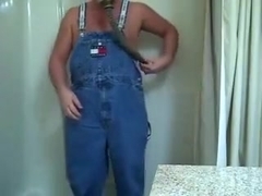 Pissing in my overalls anew, jeking off, eating my cum