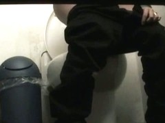 Public toilet peeing spy cam tries to catch a girls pussy