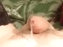 Amateur CD slut plays with dildo and cums handsfree