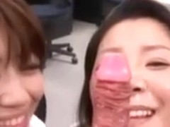 Japanese Girls play w. cum shooting Dildo