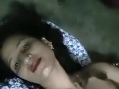 bhabhi show her boobs on webcum