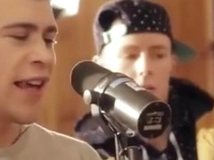 The Mend Sittin On The Dock Of The Bay