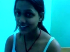 Skinny Indian chick loves to flash
