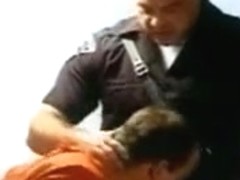 Horny Cop fucks prisioner