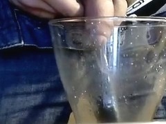 two mal abspritzen in pisse/2 spunk flow in make water