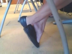 Mature Asian Toe Wiggling and Shoe play