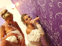 Glamour bride shares cock with maid of honor