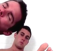 Raw foot fetish dilettante homosexual play