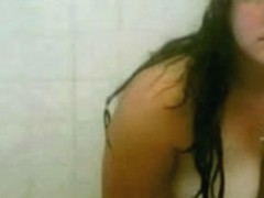 Bulky Plumper Ex GF shaving her Vagina during her shower