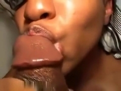 Foxy ebony girl gives fantastic head