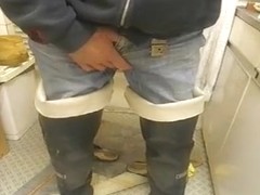 nlboots - from slippers into waders while smoking