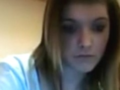 Slender cutie positions previous to her livecam