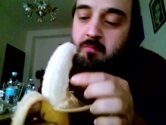 Kocalos - Eating crunched food with a vibrator