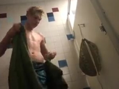 restroom change caught str8 twink