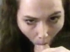 Amateur cum-swallowing brunnete washes down cum with Coke