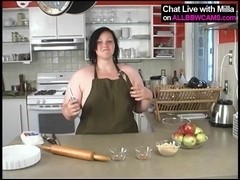 BBW bakes apple pie and then..SUPRISE ! 1