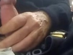 SBORRATINA MENTRE LA MOGLIE STA DORMENDO