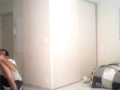 H?t?ro mari? la quarantaine fait la f?te ? ma chatte